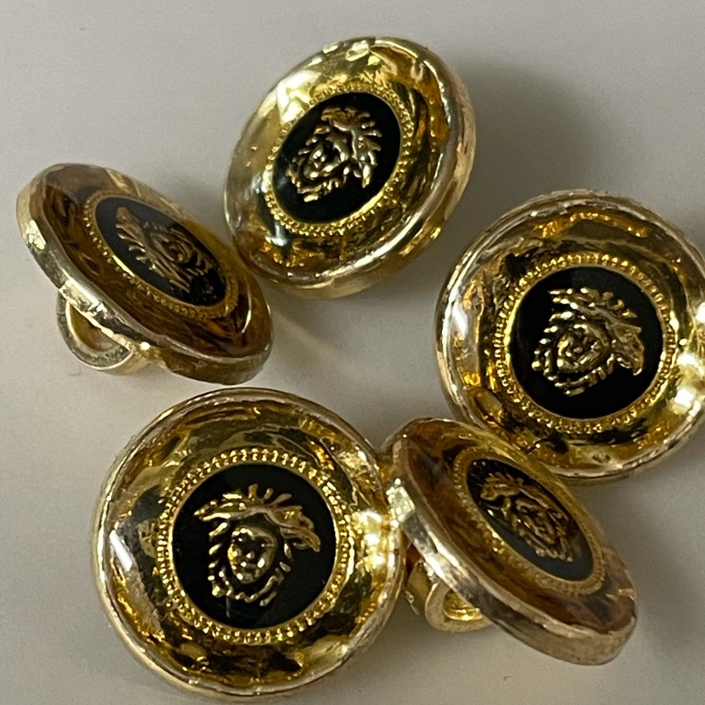 Medusa Gold button (Rare)Updated to (10) buttons! While supplies last!